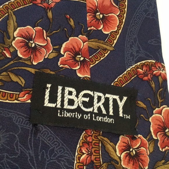 Liberty of London silk necktie. - Picture 3 of 7